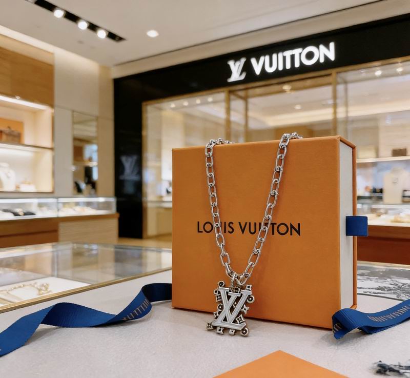 LV Necklace 03yxs184